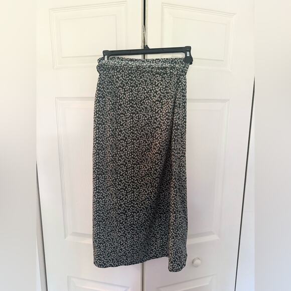 Princess Polly Green Floral Wrap Skirt Tie Midi Skirt Size 4 - Picture 5 of 8